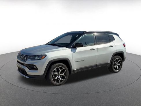 Used 2025 Jeep Compass Limited AWD/4WD image 8