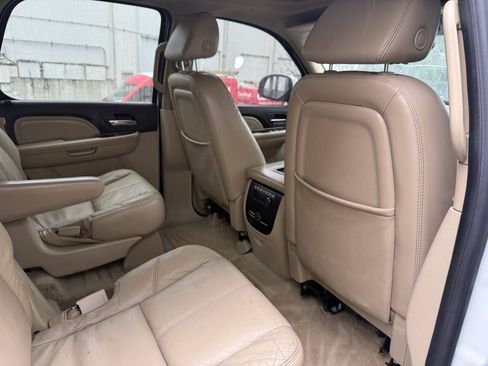 Used 2007 GMC Yukon Denali AWD/4WD image 12