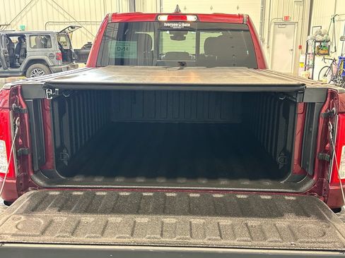 Used 2021 RAM 1500 Big Horn AWD/4WD image 31