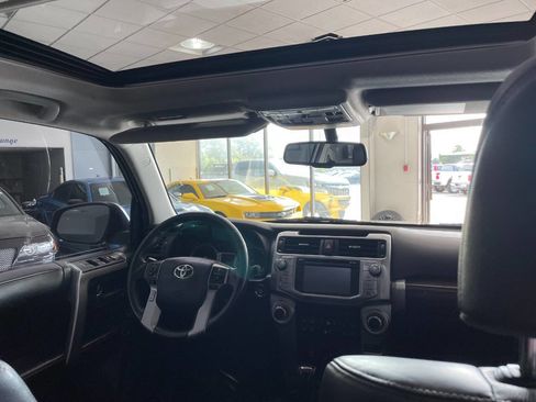 Used 2016 Toyota 4Runner Limited image 30