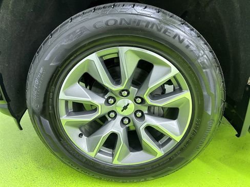 Used 2019 Chevrolet Silverado 1500 RST image 16