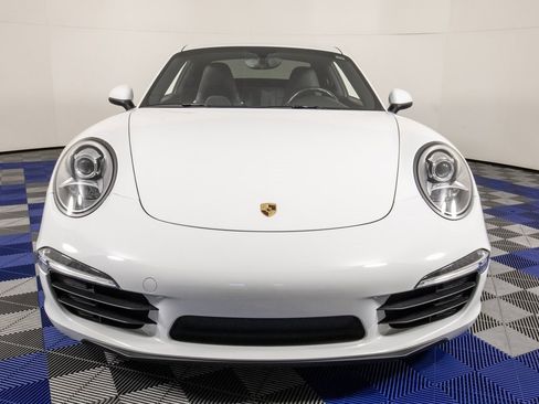 Used 2015 Porsche 911 Carrera image 2
