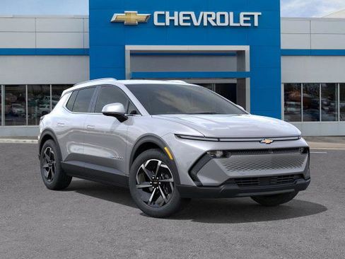 New 2026 Chevrolet Equinox EV LT image 37