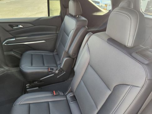 New 2026 Chevrolet Traverse LT w/ Sun and Wheel Package image 12