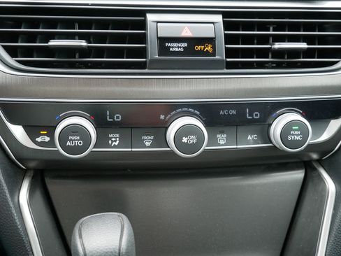 Used 2020 Honda Accord LX image 23