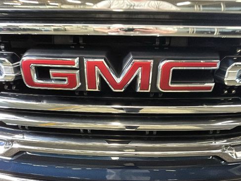 Used 2019 GMC Sierra 1500 SLT w/ SLT Premium Package AWD/4WD image 10