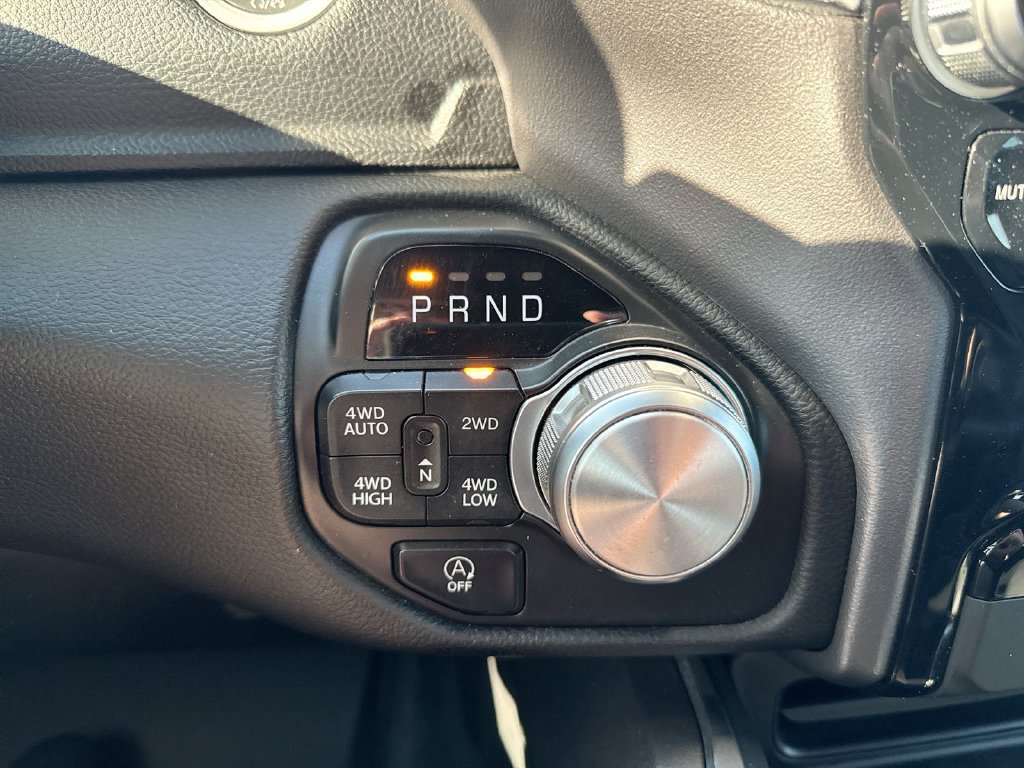 Used 2021 RAM 1500 Laramie AWD/4WD image 17