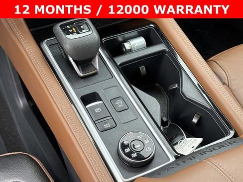 Used 2023 Nissan Pathfinder Platinum AWD/4WD image 23