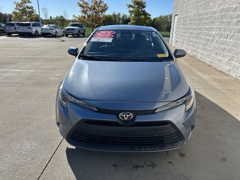 Certified 2024 Toyota Corolla LE image 2