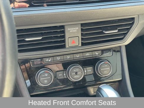 Used 2021 Volkswagen Jetta R-Line image 18