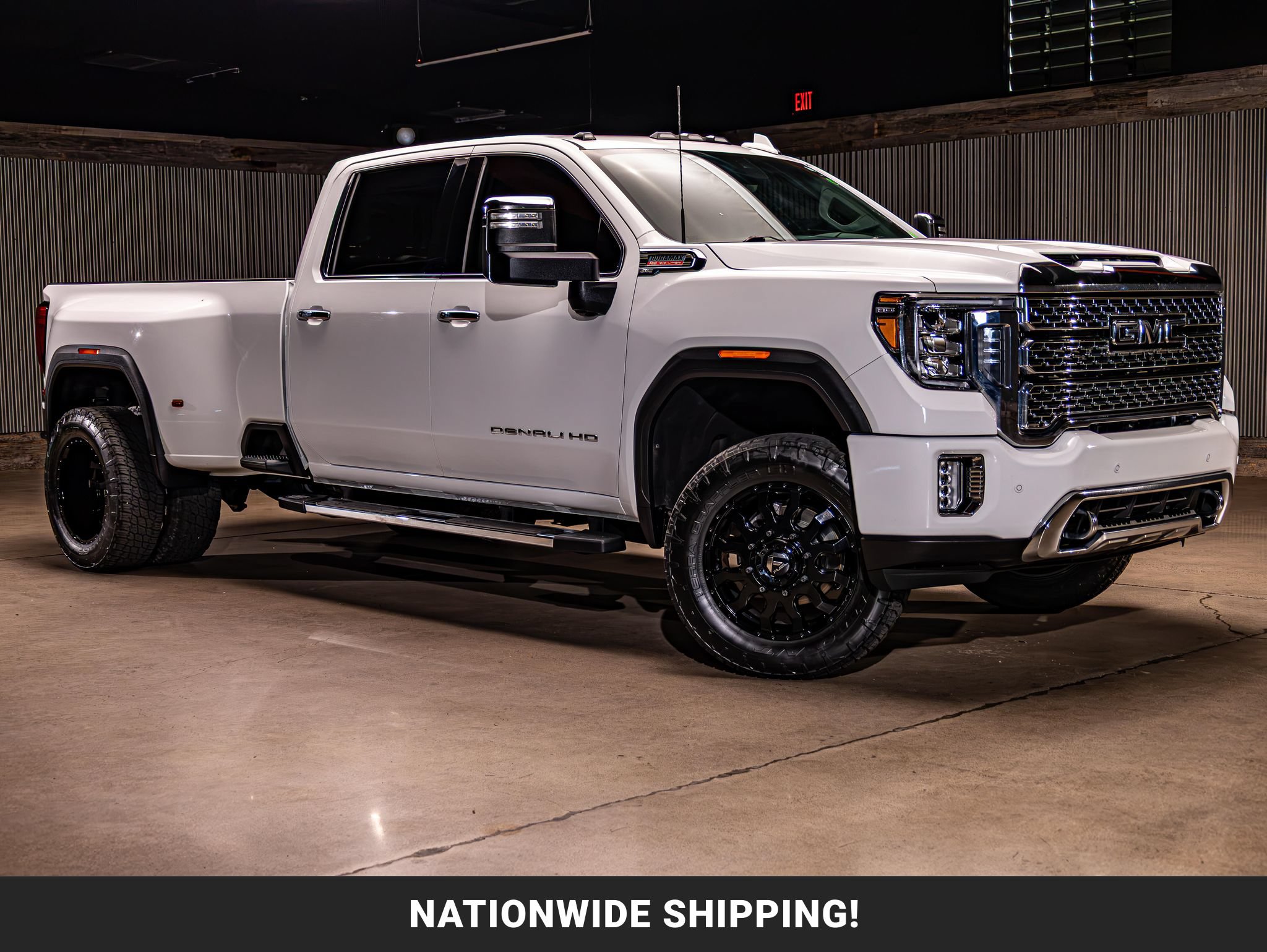 Used 2021 GMC Sierra 3500 Denali w/ Denali Ultimate Package AWD/4WD image 1