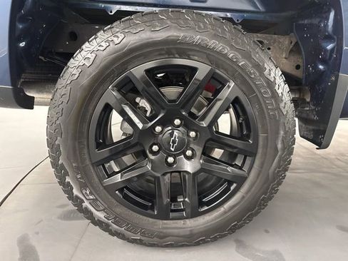 Used 2023 Chevrolet Silverado 1500 LT Trail Boss image 11
