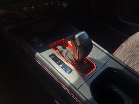 Certified 2025 Nissan Kicks SR AWD/4WD image 23