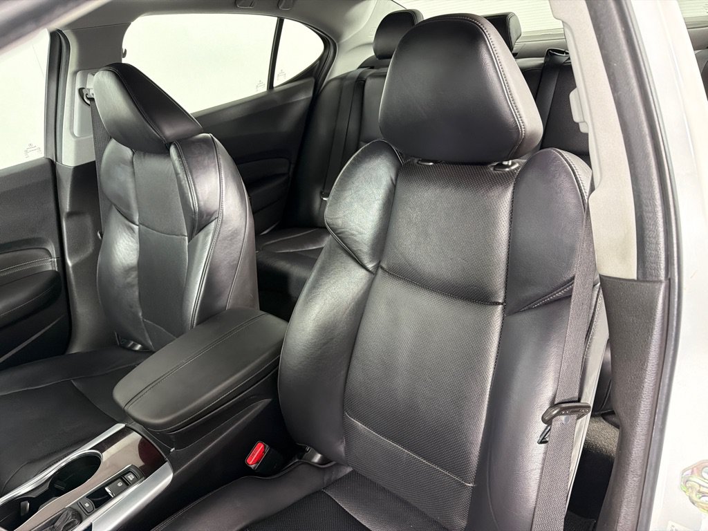 Used 2016 Acura TLX w/ Technology Package FWD image 13