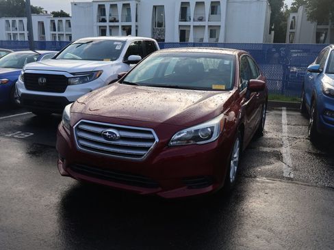 Used 2015 Subaru Legacy 2.5i Premium AWD/4WD image 3