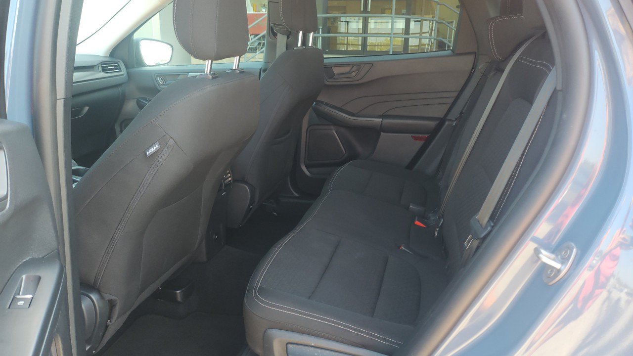 Used 2025 Ford Escape Active FWD image 12