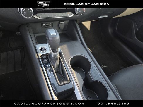 Used 2025 Nissan Altima 2.5 SV image 11