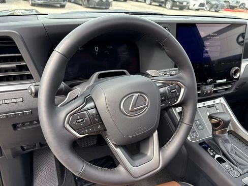 Certified 2026 Lexus GX 550 w/ Accessory Package (2T) AWD/4WD image 13
