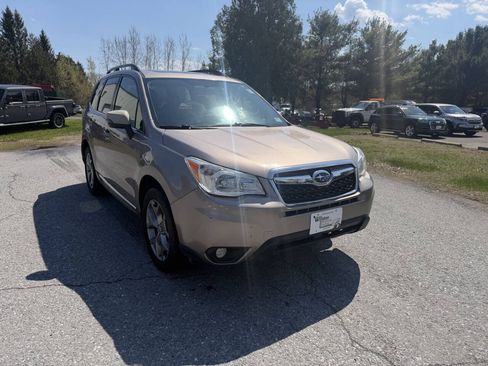 Used 2016 Subaru Forester 2.5i Touring w/ Popular Package #2 AWD/4WD image 7