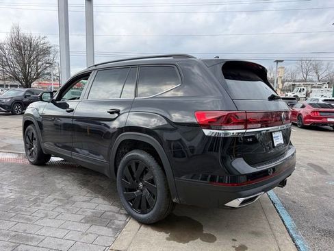 New 2026 Volkswagen Atlas SE image 4