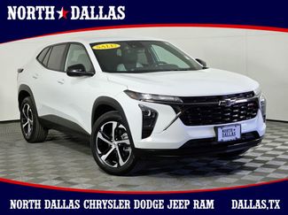 Used 2025 Chevrolet Trax RS w/ Driver Confidence Package video 1