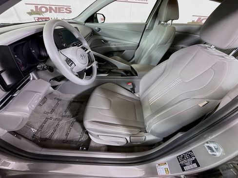Used 2023 Hyundai Elantra SEL w/ Cargo Package FWD image 24
