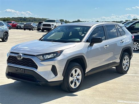 Certified 2022 Toyota RAV4 LE image 3