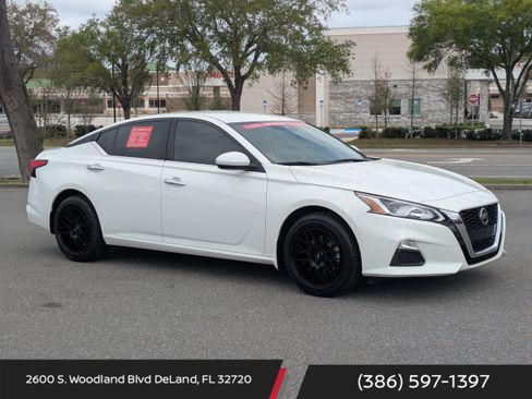 Certified 2021 Nissan Altima 2.5 S image 1