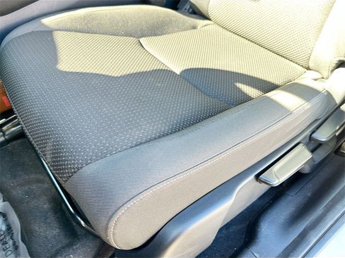 Used 2022 Honda HR-V EX image 18