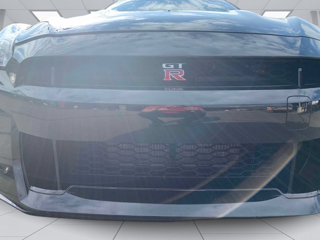 Used 2024 Nissan GT-R Premium w/ Floor Mat Package AWD/4WD image 28