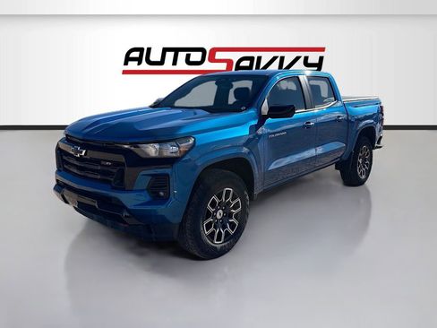 Used 2024 Chevrolet Colorado Z71 w/ Z71 Convenience Package 2 image 3