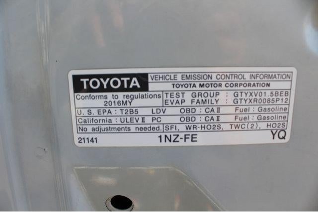 Used 2016 Toyota Yaris L FWD image 4