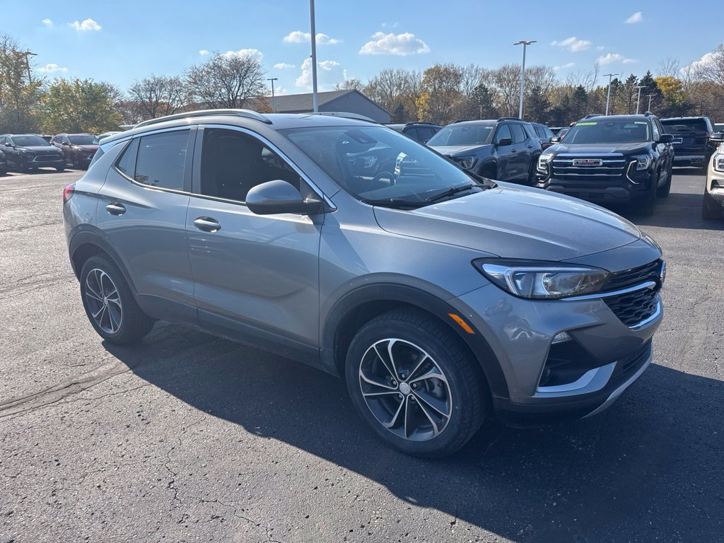 Used 2023 Buick Encore GX Select AWD/4WD image 5