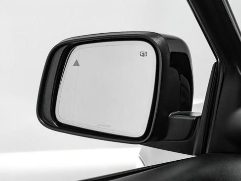 Used 2018 Jeep Grand Cherokee High Altitude image 38