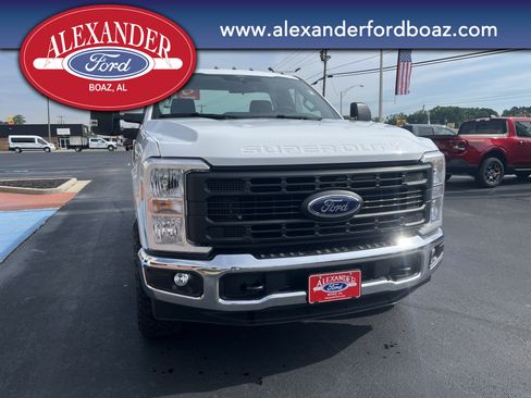 New 2026 Ford F250 XL w/ XL Off-Road Package AWD/4WD image 5