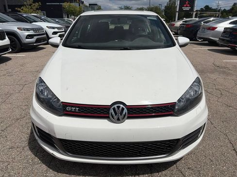 Used 2013 Volkswagen Golf 4-Door FWD image 2