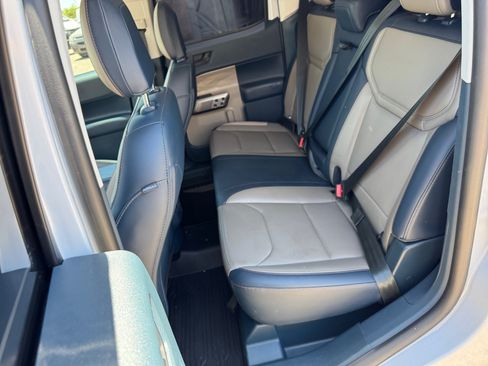Used 2025 Ford Maverick Lariat w/ 4K Tow Package AWD/4WD image 29