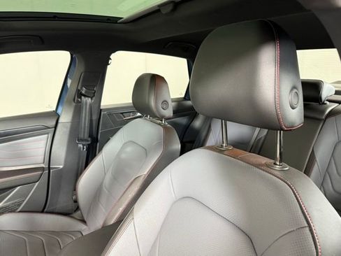 Used 2025 Volkswagen Jetta GLI Autobahn image 6