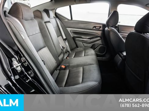 Used 2025 Nissan Altima 2.5 SV FWD image 20