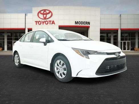 New 2026 Toyota Corolla LE image 30