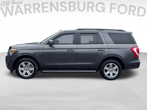 Used 2020 Ford Expedition XLT w/ Equipment Group 202A AWD/4WD image 4