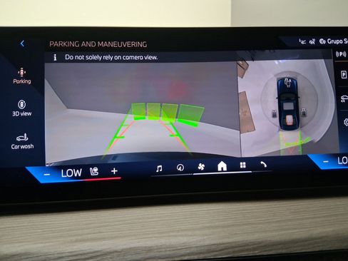 New 2026 BMW 330i Sedan w/ Premium Package image 27