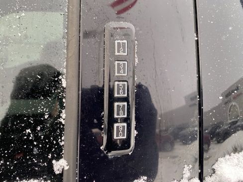 Used 2019 Ford F150 Raptor w/ Equipment Group 802A Luxury image 17