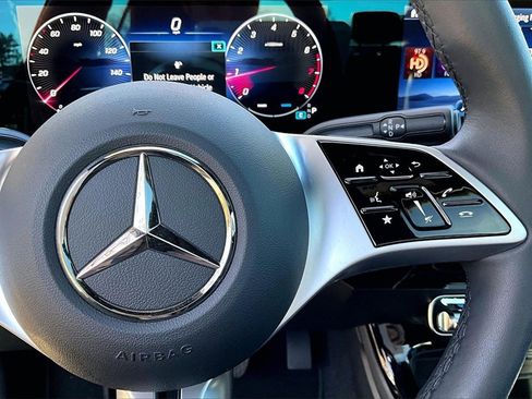 Used 2025 Mercedes-Benz CLA 250 4MATIC image 21