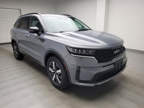 Used 2022 Kia Sorento S FWD image 13