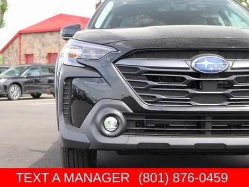 Used 2025 Subaru Outback Premium AWD/4WD image 9