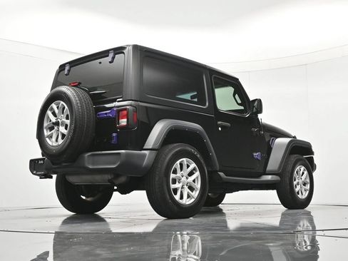 Used 2023 Jeep Wrangler Sport AWD/4WD image 40