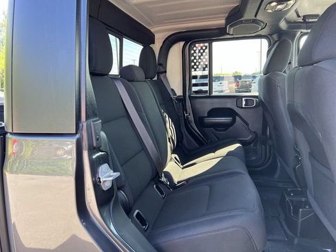 Used 2022 Jeep Gladiator Sport AWD/4WD image 26