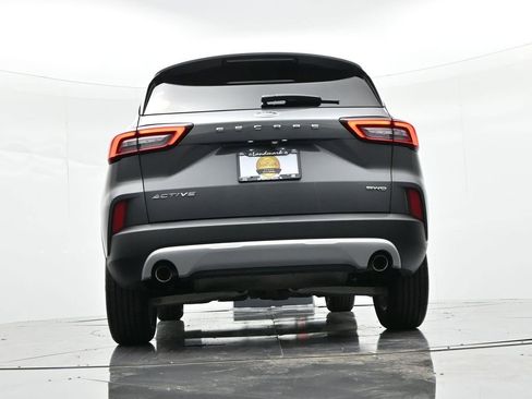 Used 2025 Ford Escape Active AWD/4WD image 28