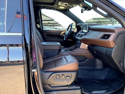 Used 2024 Chevrolet Tahoe High Country image 9